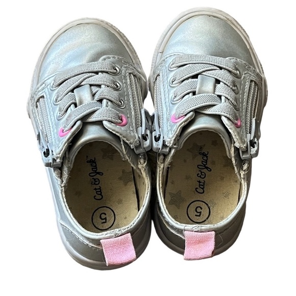 ❗️SOLD❗️Cat & Jack• Silver Zip-Up Sneakers - Picture 8 of 10